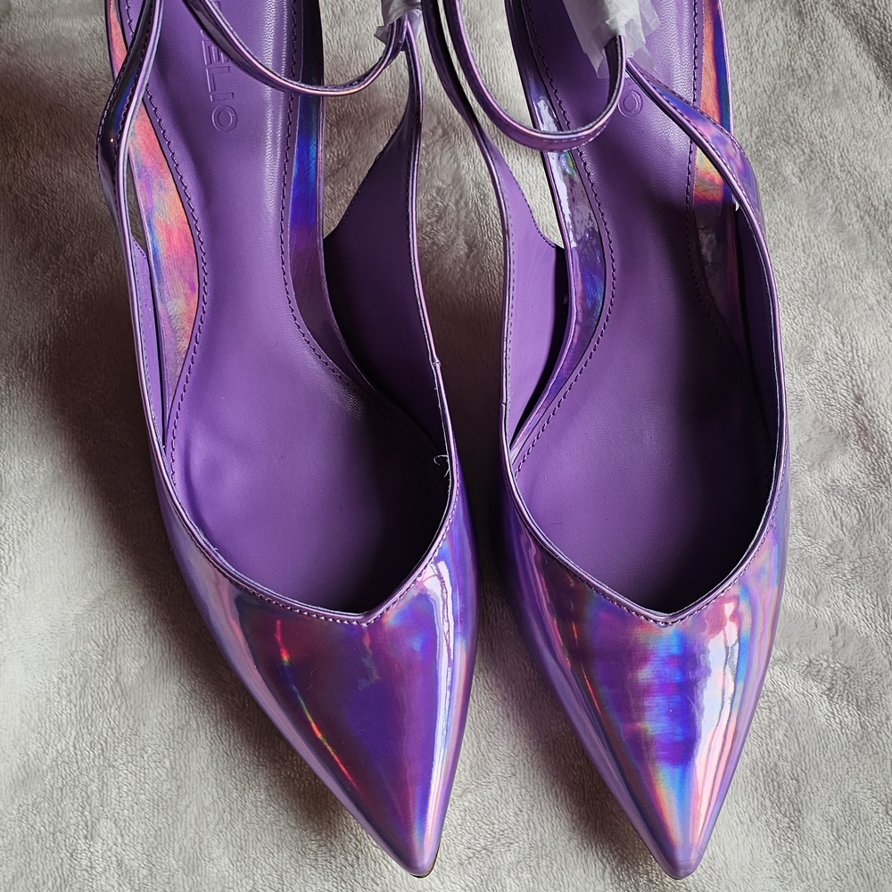 Women's Iridescent Purple Pointed-Toe Slingback Heels